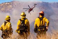 Wildfires Spur Evacuations Across Los Angeles Region amid Strong Winds and High Heat