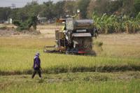 Minister apologises over e-harvester price blunder