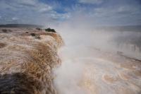 El Niño downpours flood S. America
