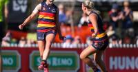 Irish sisters stun Suns and shake up AFLW finals footy