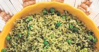 A vegan arroz verde recipe for a quick, easy and healthy weeknight dish