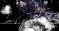 Hurricane Trudy lashes Mexico’s Pacific coast with heavy rain and strong winds