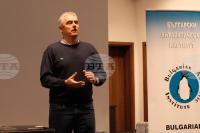 35th Bulgarian Antarctic Expedition to Expand Scientific Work at Base and Aboard RSV 421