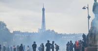 France is experiencing a day of protests against the cost of living with 100 detainees and police charges.