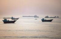 [Armed Team Repels Suspicious Boat Near LNG Carrier off Yemen's Coast, UKMTO Says