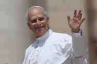 Pope Leo Returns to Vatican After Successful Lung Cancer Surgery, Plans Sunday Appearance