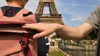 Rick Steves Shares 2 Key Spots Tourists Should Watch For Pickpockets While At The Eiffel Tower
