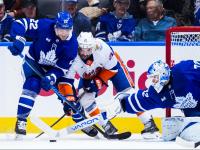 Maple Leafs offence goes into a collective slumber in 4-1 loss to New York Islanders
