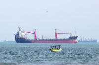 Iran urges US to accept proposal to reopen Hormuz