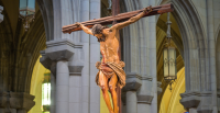 Catholic Priest Shockingly Dies by Crucifix During Broadcasted Mass
