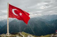 Turkey Introduces Electric Armored Personnel Carrier into Military Service: Weighs 15 Tons with a Range of Up to 650 km