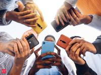 India's smartphone shipments slip 26 pc to decade-low in Q3, Samsung regains top spot: Report