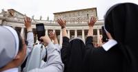 Pope Leo relieves and surprises Rome pilgrims at first public event after surgery