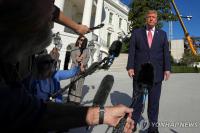 (LEAD) Trump signals uncertainty about meeting N. Korean leader in China next month