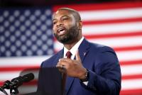 Latino Support for GOP’s Byron Donalds in Doubt for Florida Governor’s Race