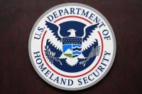 Some migrants to retain US status