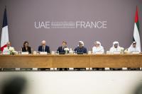 With the aim of strengthening the strategic partnership.. The Crown Prince of Abu Dhabi and the French President witness the UAE-French business dialogue