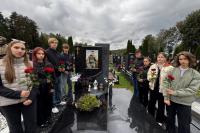 In Minsk, a student first got drunk with her mother in a bar, then went to smash someone else's car