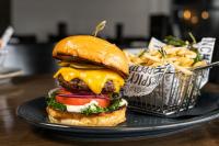 Belgian roots … New York soul – that’s Manhattn’s