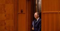 Romanian lawmakers back a minority government to end monthslong stalemate