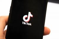 TikTok failing to remove nearly all accounts reported for advertising drugs, study finds