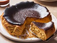 This Pumpkin Basque Cheesecake Is The Easiest Fall Dessert That’s Sure To Stun