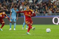 Malen strikes again as rampant Roma put four past Slovan Bratislava