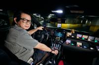 Taiwanese Cabbie Turns His Taxi Into a Galaxy Foldable Showroom
