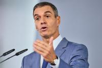 'Lefties welcome you': Spain's Sanchez greets Argentine leader with ironic banner