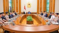 Sisi says Egypt would defend Saudi territory but rules out attack on Houthis in Yemen