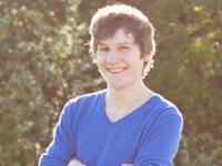 German influencer and video game creator dies during livestream