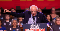 Bernie Sanders on Campaign Trail: Trump Is an ‘Authoritarian Type,’ the ‘Most Dangerous’ POTUS in U.S History