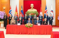 Vietnam, EFTA countries officially sign free trade agreement