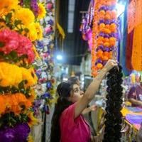 In the Mexican town that makes emblematic Day of the Dead garlands