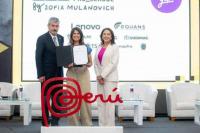 Surfer Sofía Mulanovich receives ‘Marca Perú’ license to boost sports tourism