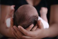 Nurses Just Helped Win US’s First Countywide 12-Week Paid Parental Leave Policy