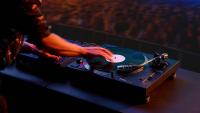 Technics’ new SL-1210MKX turntable promises greater stability and finer pitch control