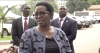 Uganda tightens border control in Ebola fight