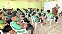 Bank backs student program