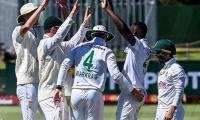 2nd Test: South Africa quicks push Australia to the brink despite Head's unbeaten fifty
