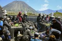 ASIA WATCH: Indonesia's Mount Bromo offerings support poor residents