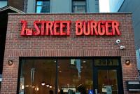 New York smashburger chain opens in former Hummus Grill storefront