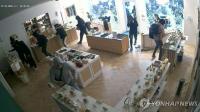 France Arrests 2,500 as Organized Looters Hit Luxury Stores