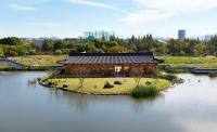 Korea's best spots to curl up with a book this autumn