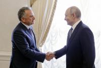 Russian strikes kill 7 in Ukraine after US envoy meets Putin