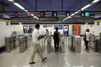 Madrid transport card applications plunge after new residency rule