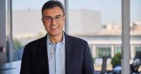 Wells Fargo Announces Kleber Santos to Lead Consumer Banking and Lending; Saul Van Beurden to Lead AI for the Company
