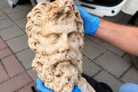 Turkish Authorities Seize 2000-Year-Old Marble Head of Zeus