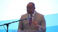 Senior Minister urges businesses to adapt to changing global economy