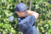 Chandler Blanchet’s 2 eagles give him narrow first-round lead in Bermuda